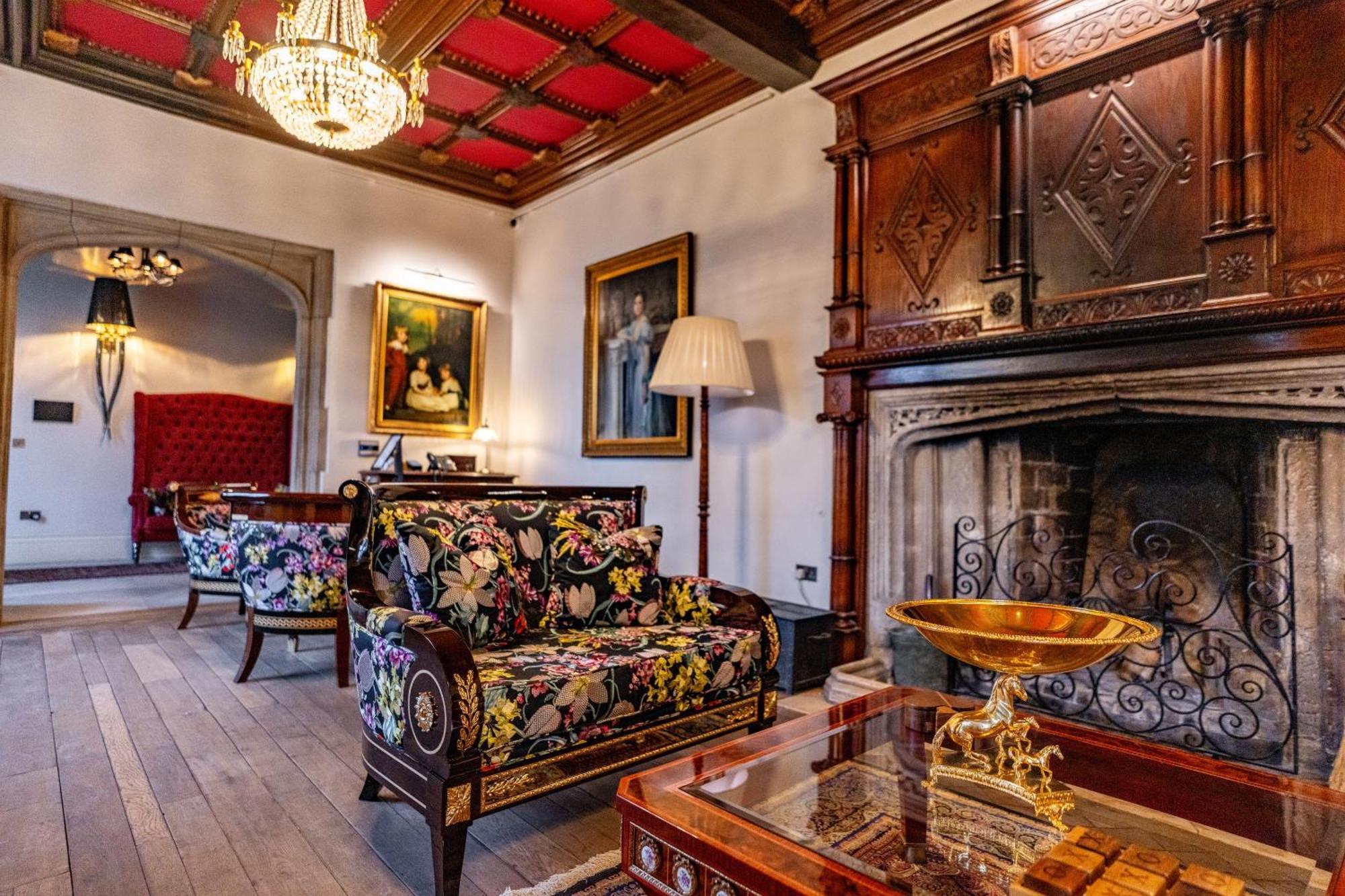 Weston Manor Hotel Eksteriør billede