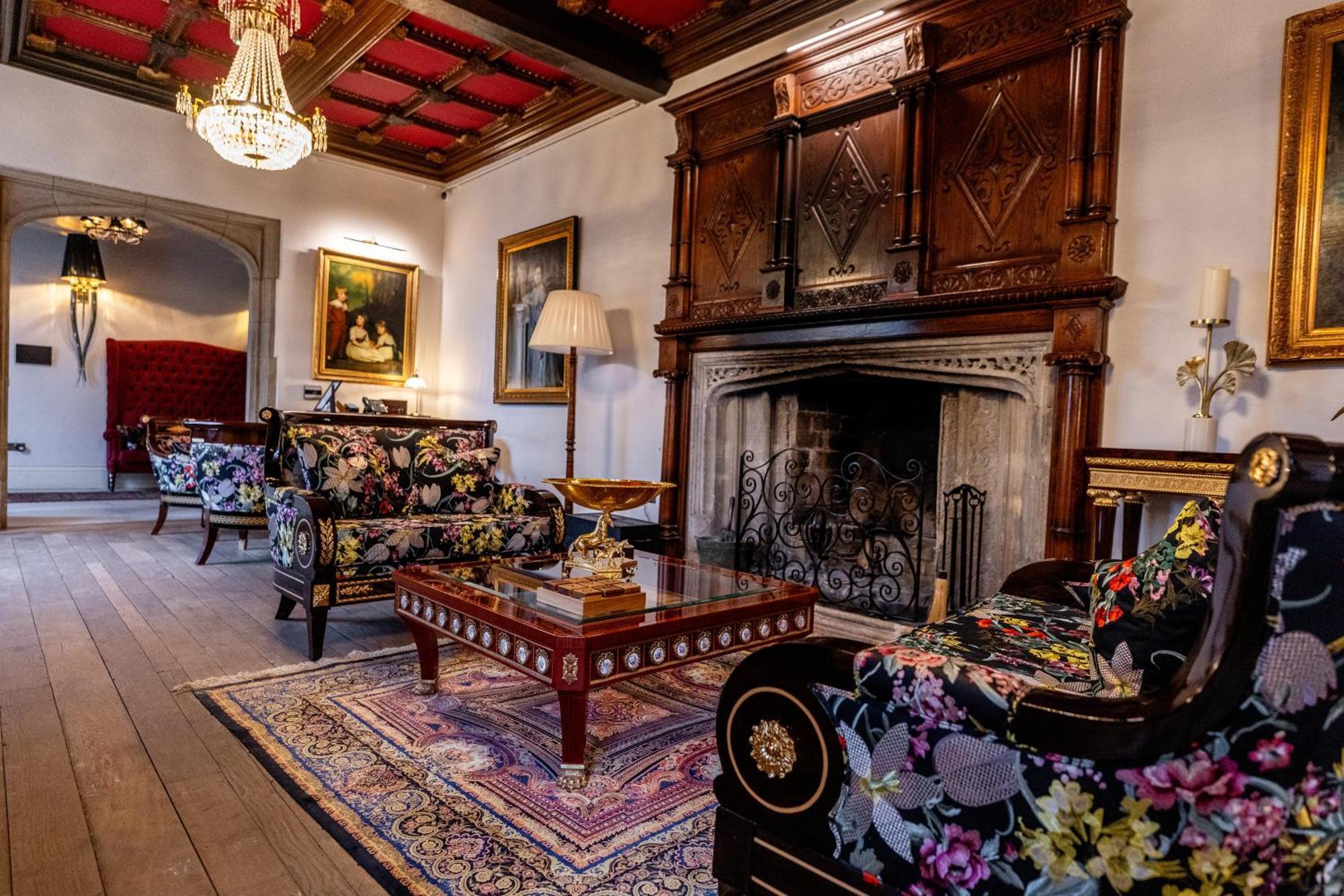 Weston Manor Hotel Eksteriør billede