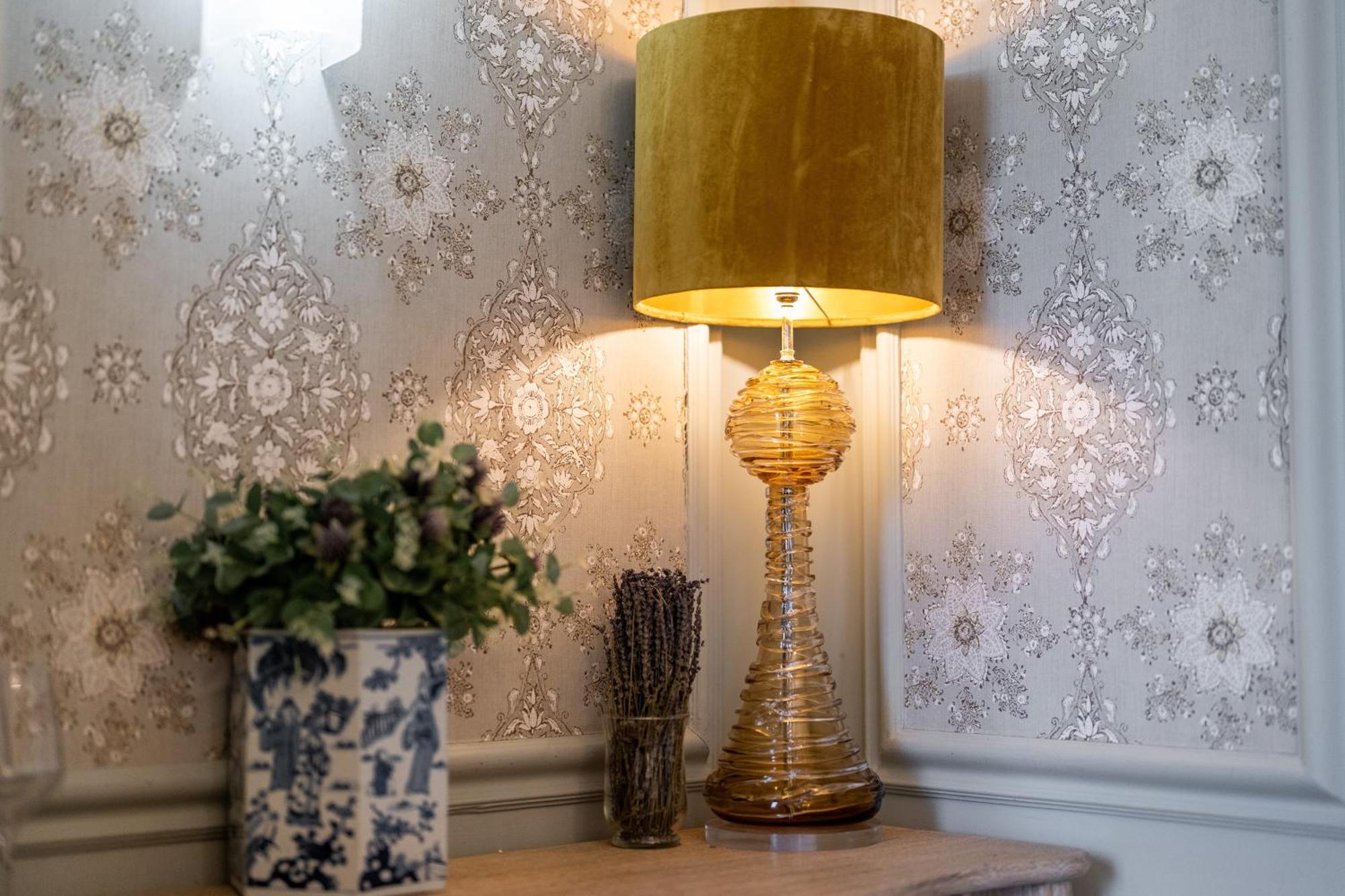 Weston Manor Hotel Eksteriør billede