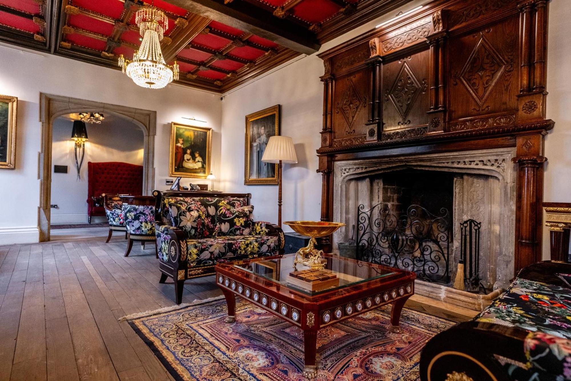 Weston Manor Hotel Eksteriør billede