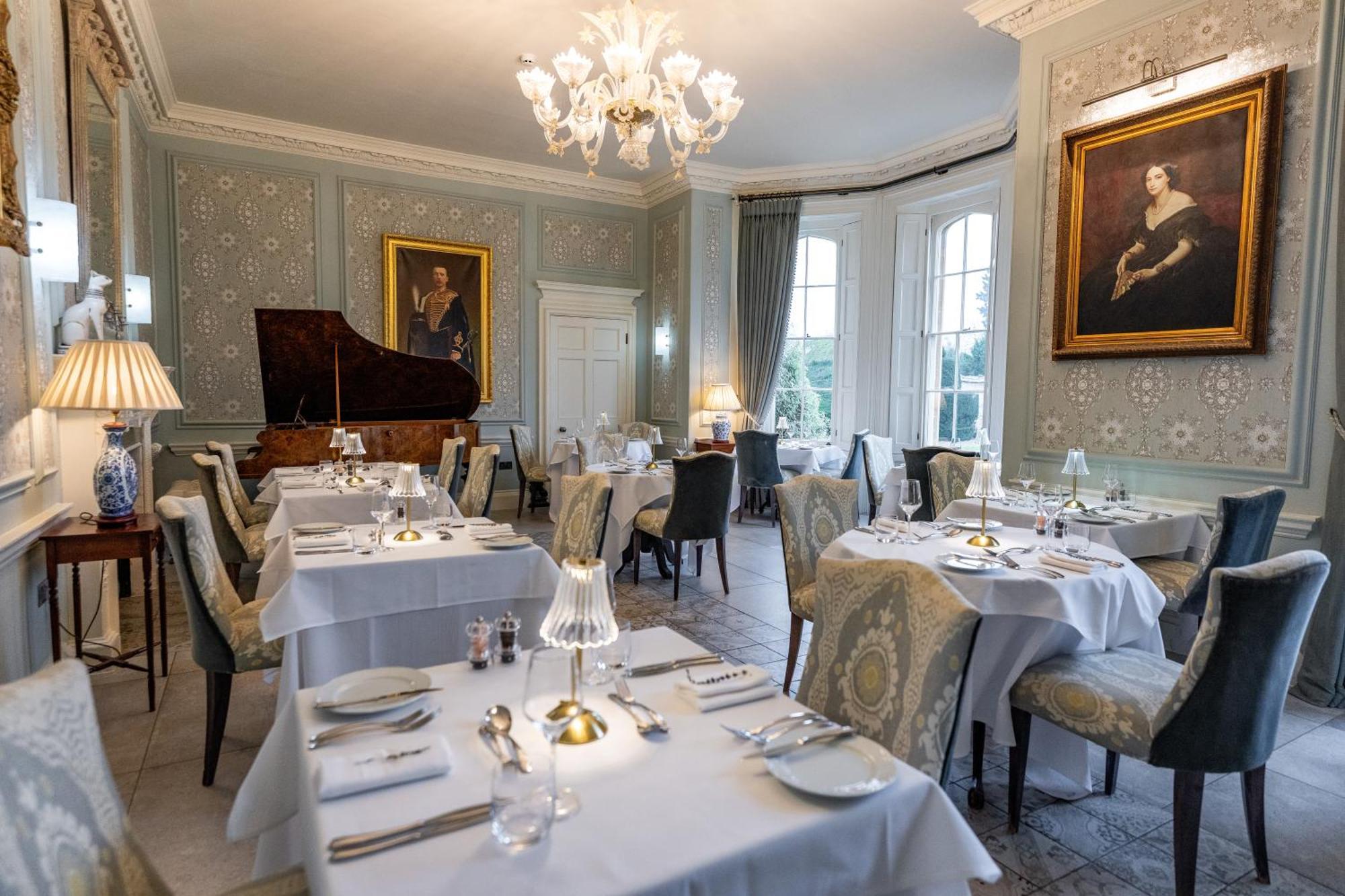 Weston Manor Hotel Eksteriør billede