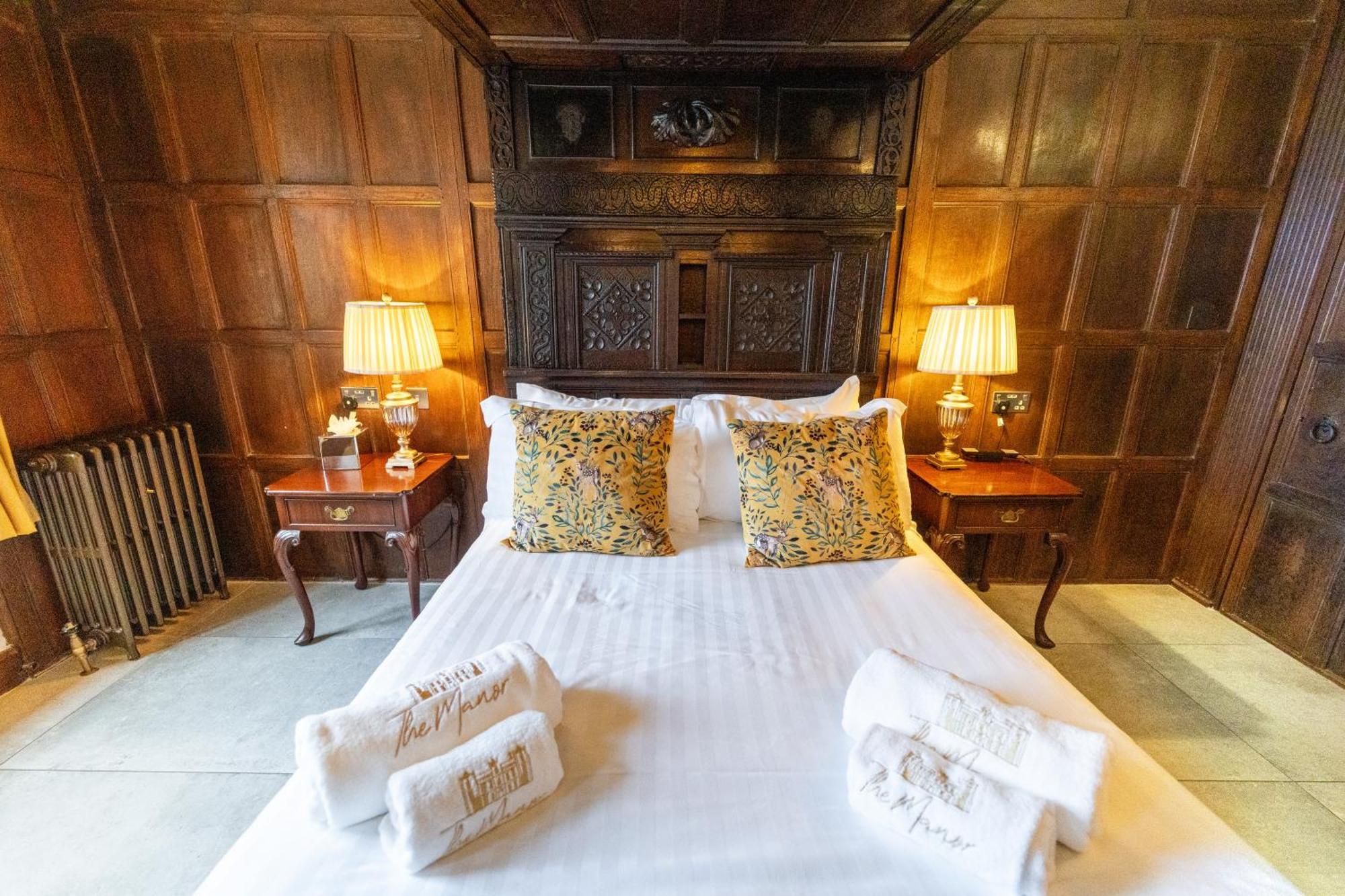 Weston Manor Hotel Eksteriør billede